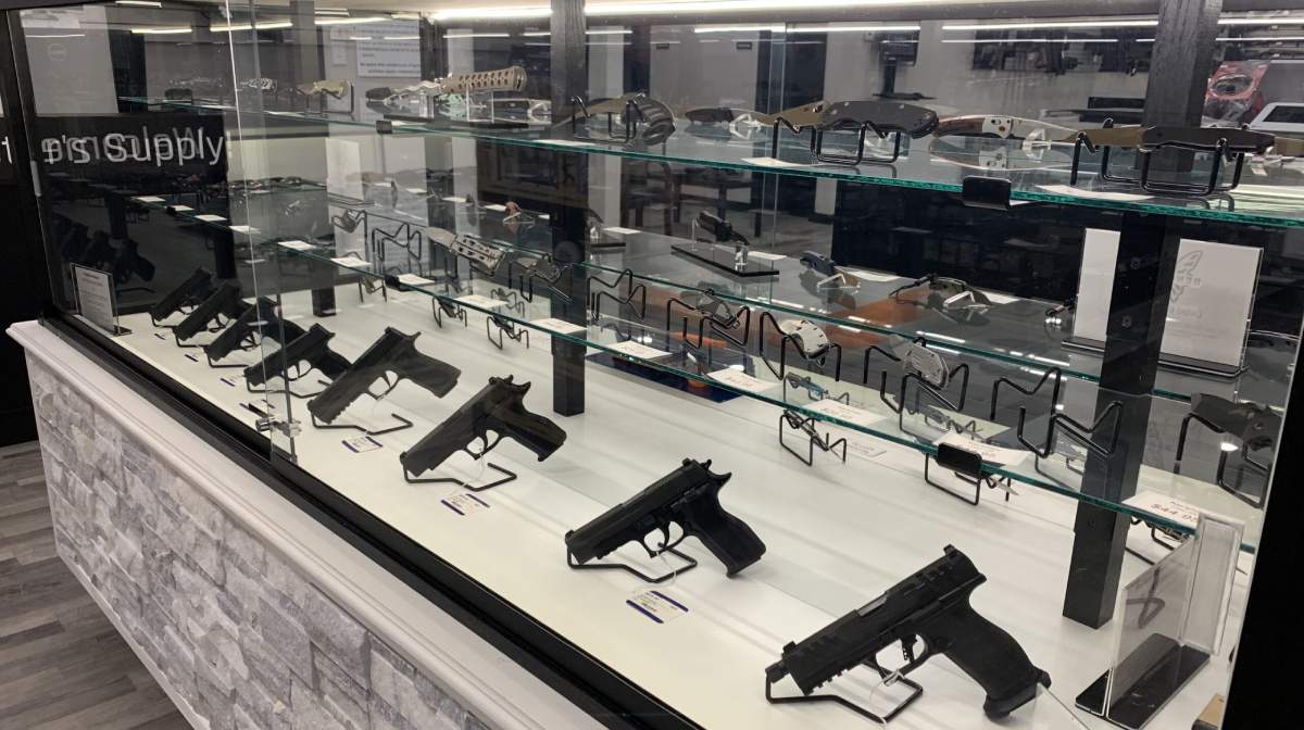 Guns stores near me